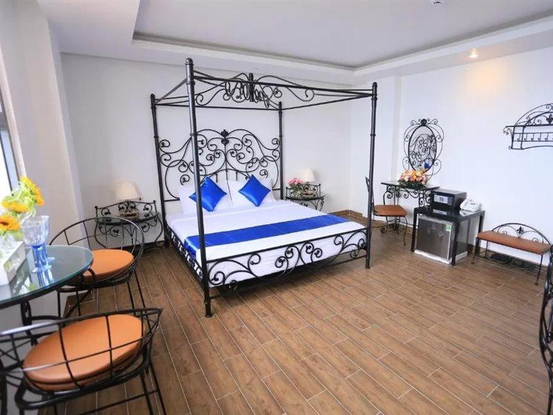 Azura Gold Hotel & Apartment Нячанг Экстерьер фото