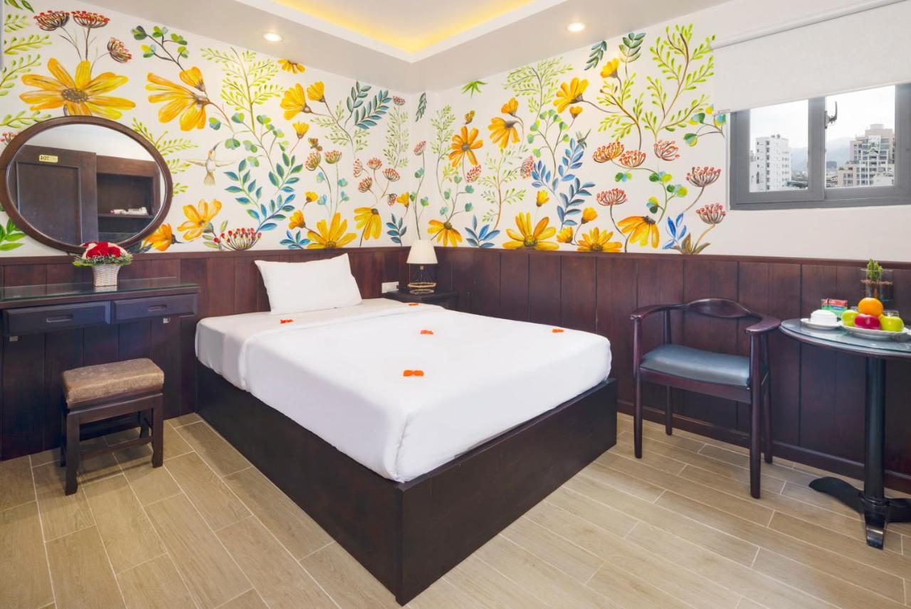 Azura Gold Hotel & Apartment Нячанг Экстерьер фото