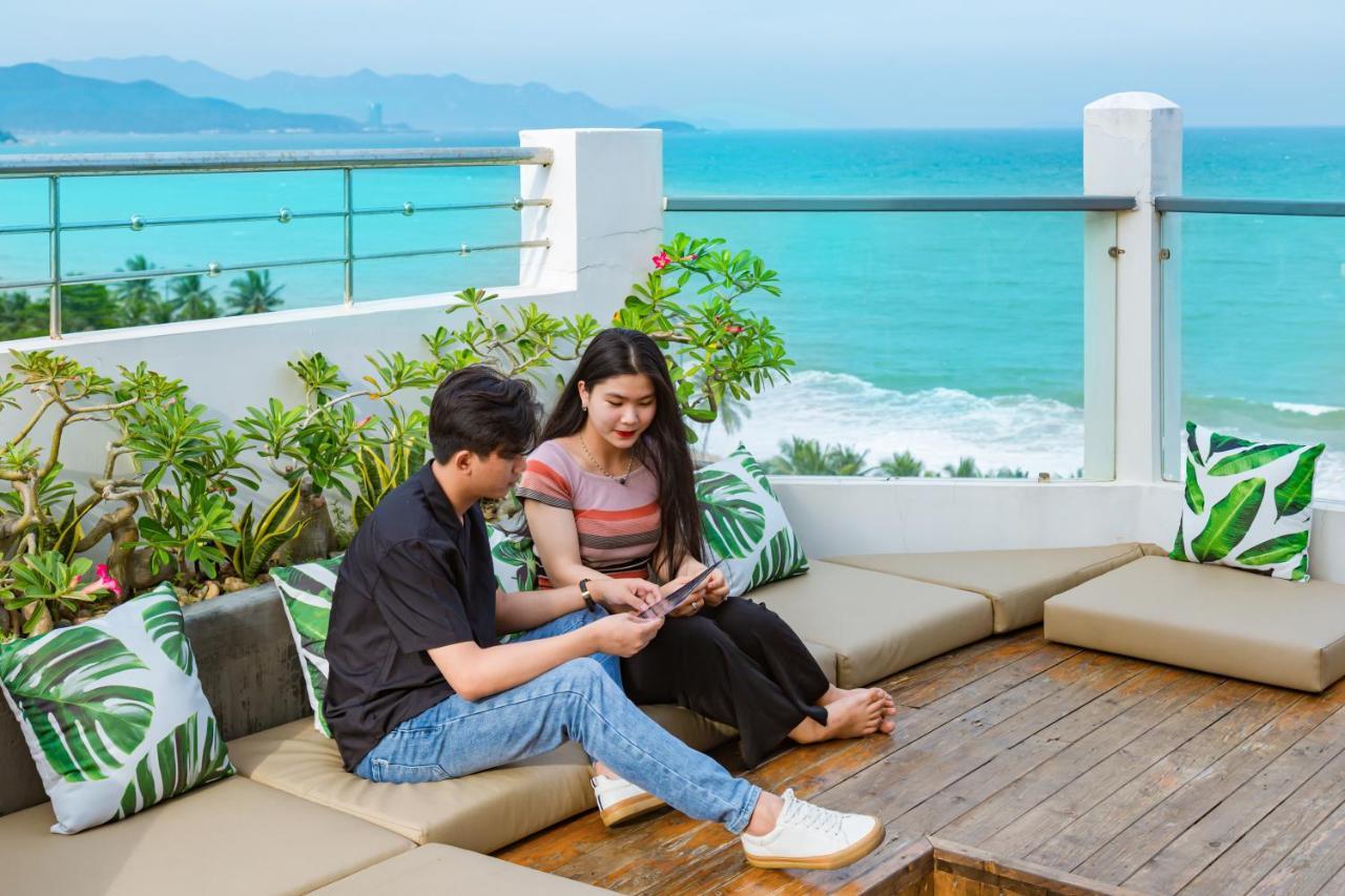 Azura Gold Hotel & Apartment Нячанг Экстерьер фото