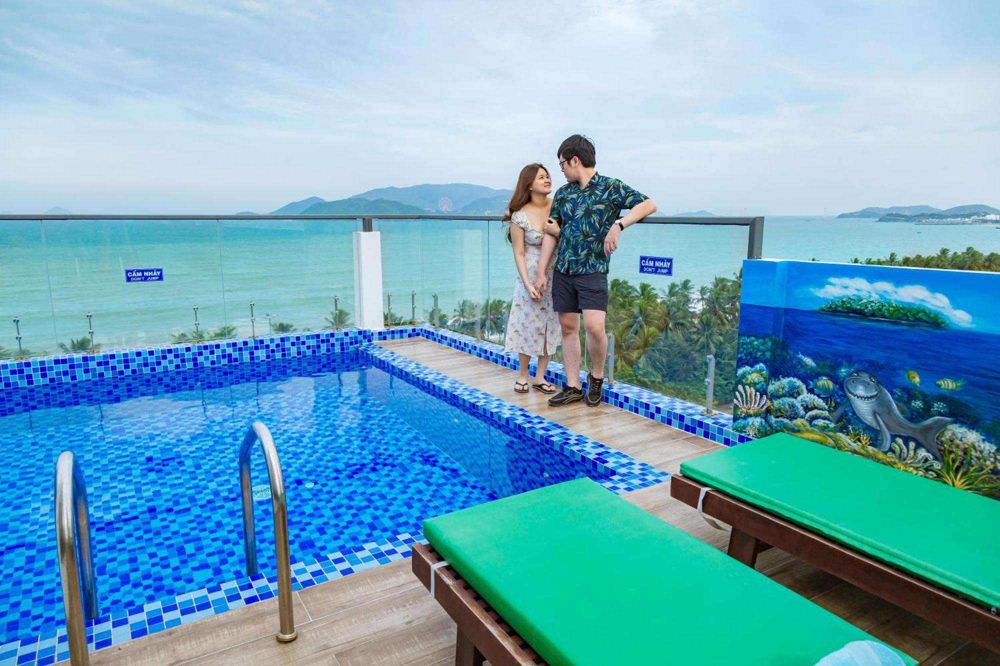 Azura Gold Hotel & Apartment Нячанг Экстерьер фото