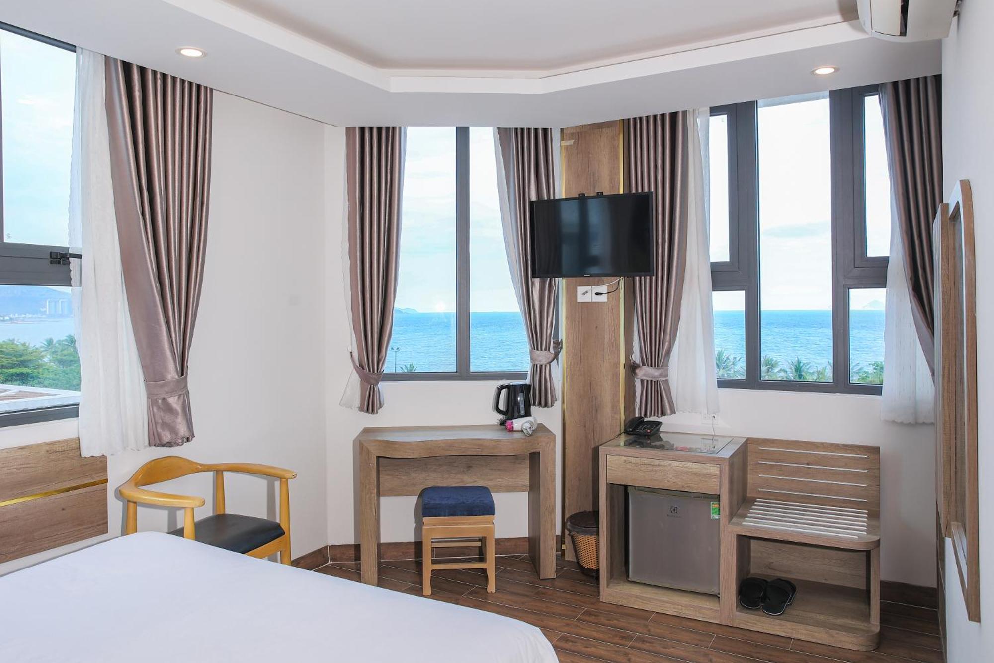 Azura Gold Hotel & Apartment Нячанг Экстерьер фото